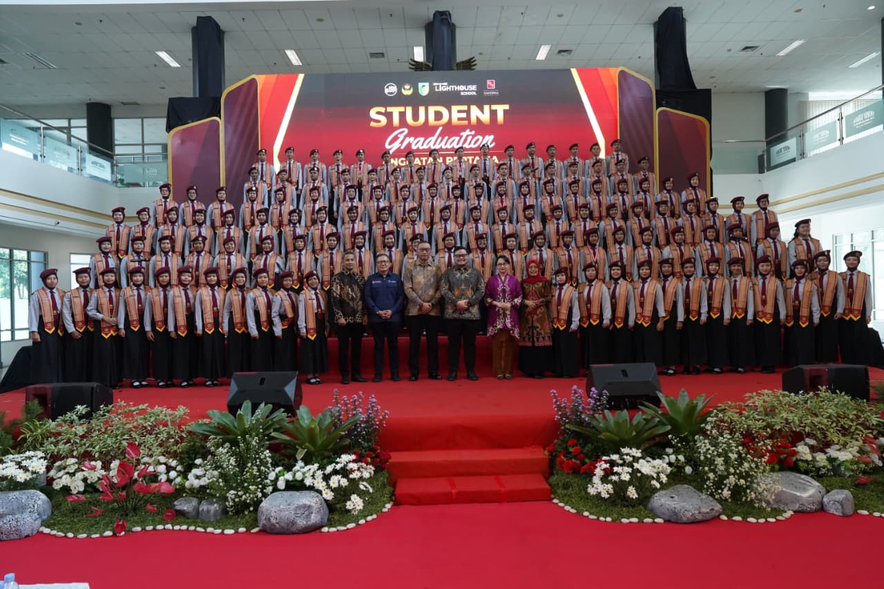 SMA Dharma Wanita 1 Pare Boarding School Raih Passing Grade Tertinggi se-Kediri, 73,21 Persen Lolos PTN