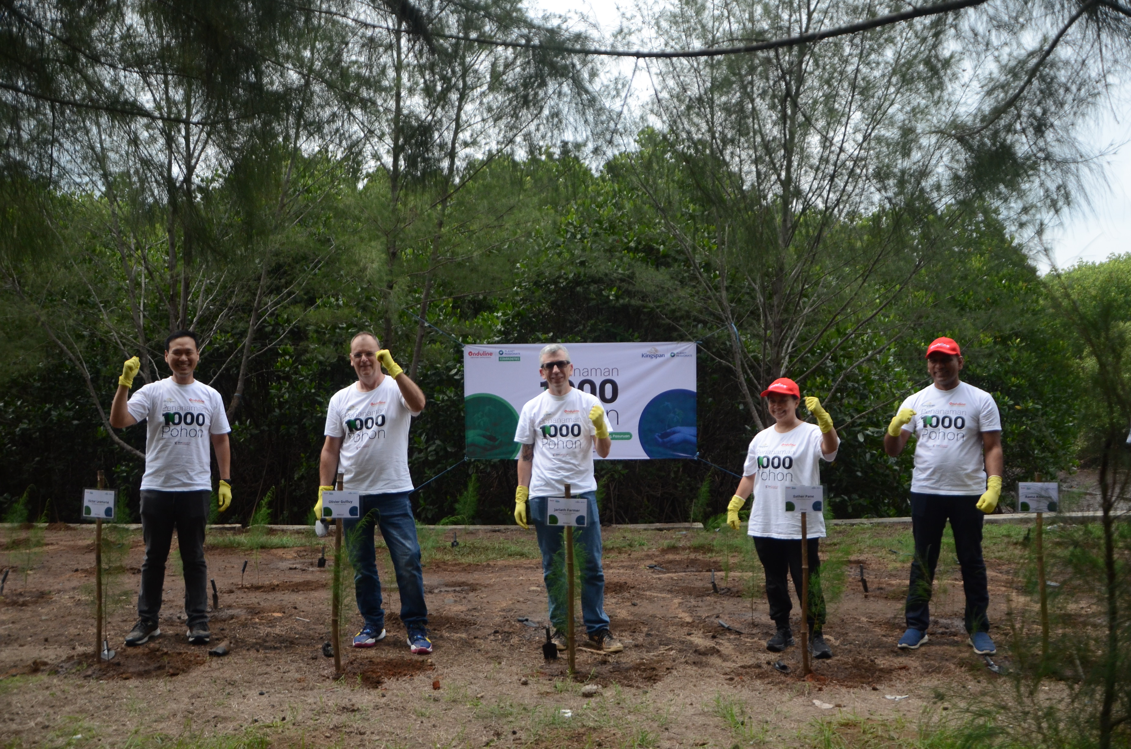 Kurangi Emisi Karbon, Ribuan Cemara Laut dan Mangrove Ditanam dalam Program Planet Pasionate Coomunities 