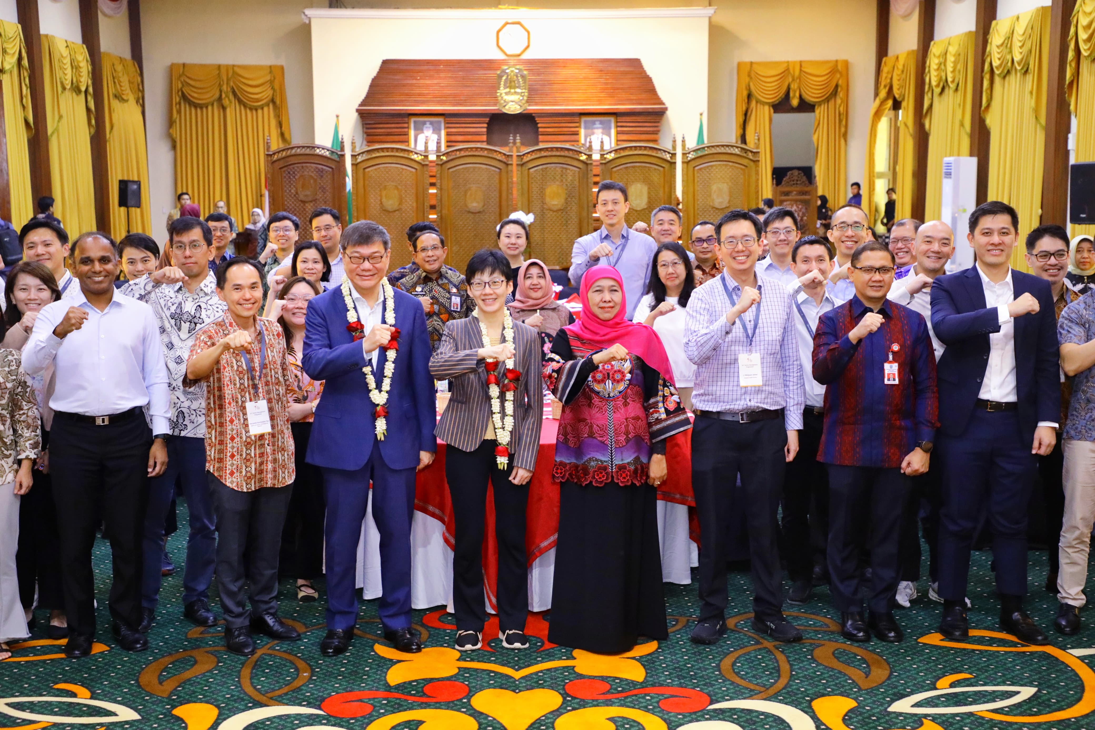 Khofifah Serap Pengalaman Singapura dalam Pembangunan Sumber Daya Birokrasi