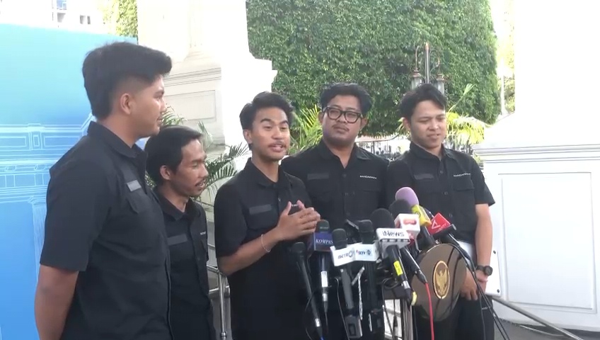 Pandawara Grup Curhat ke Prabowo Soal Perizinan Angkut Sampah