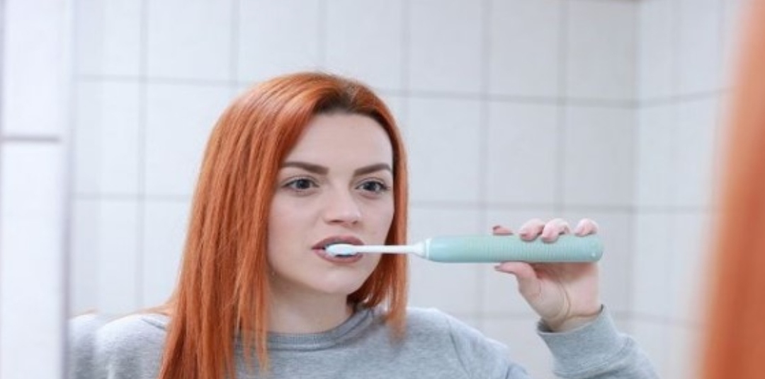 Awas! Kalau Ada Tanda Bercak Saat Menyikat Gigi, Bisa Jadi Itu 'Sinyal' Penyakit Hati Berlemak yang Parah