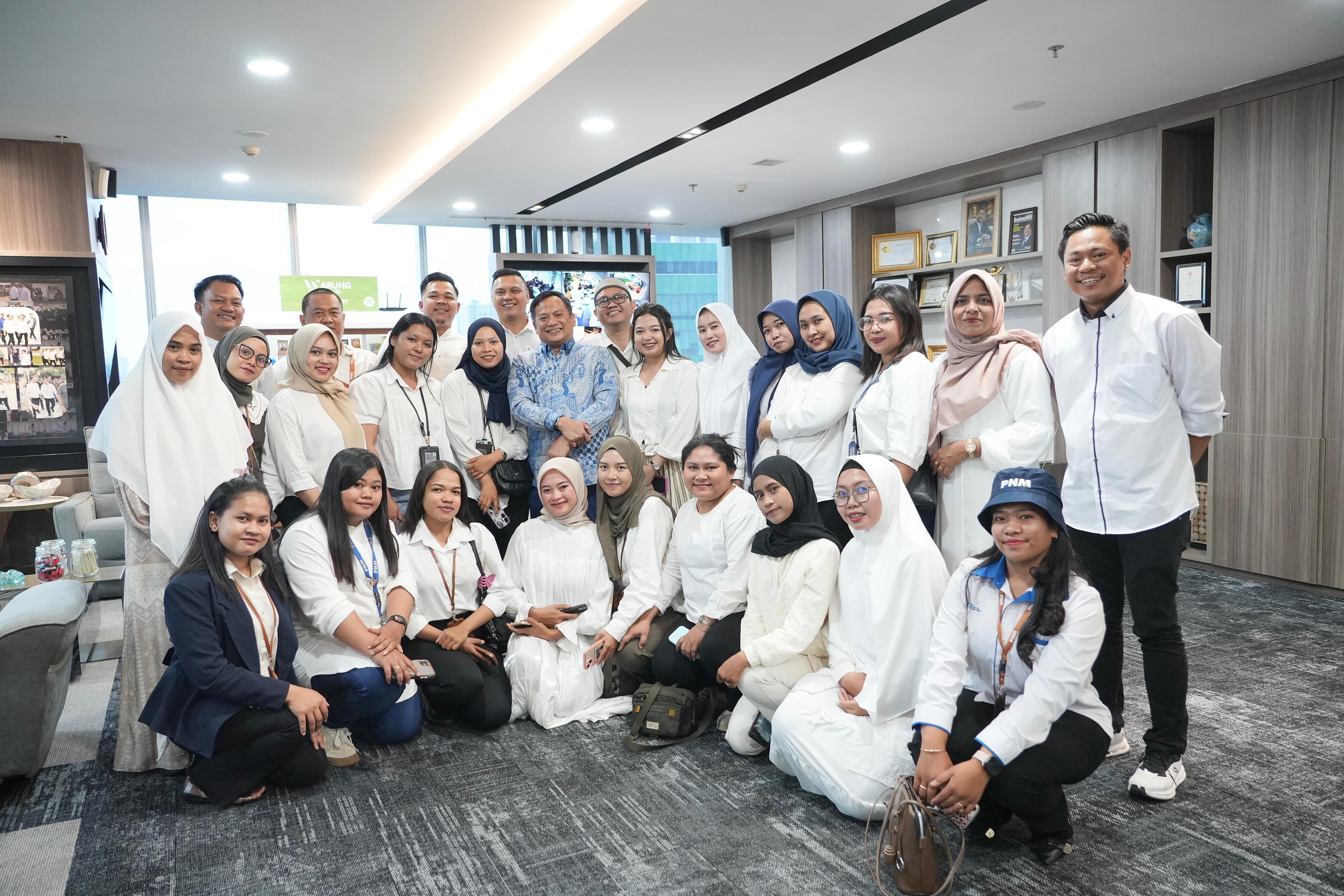 PNM Berikan Reward Kepada Karyawan Terbaik untuk Terbang ke Dubai, Turki, Hingga Mekkah