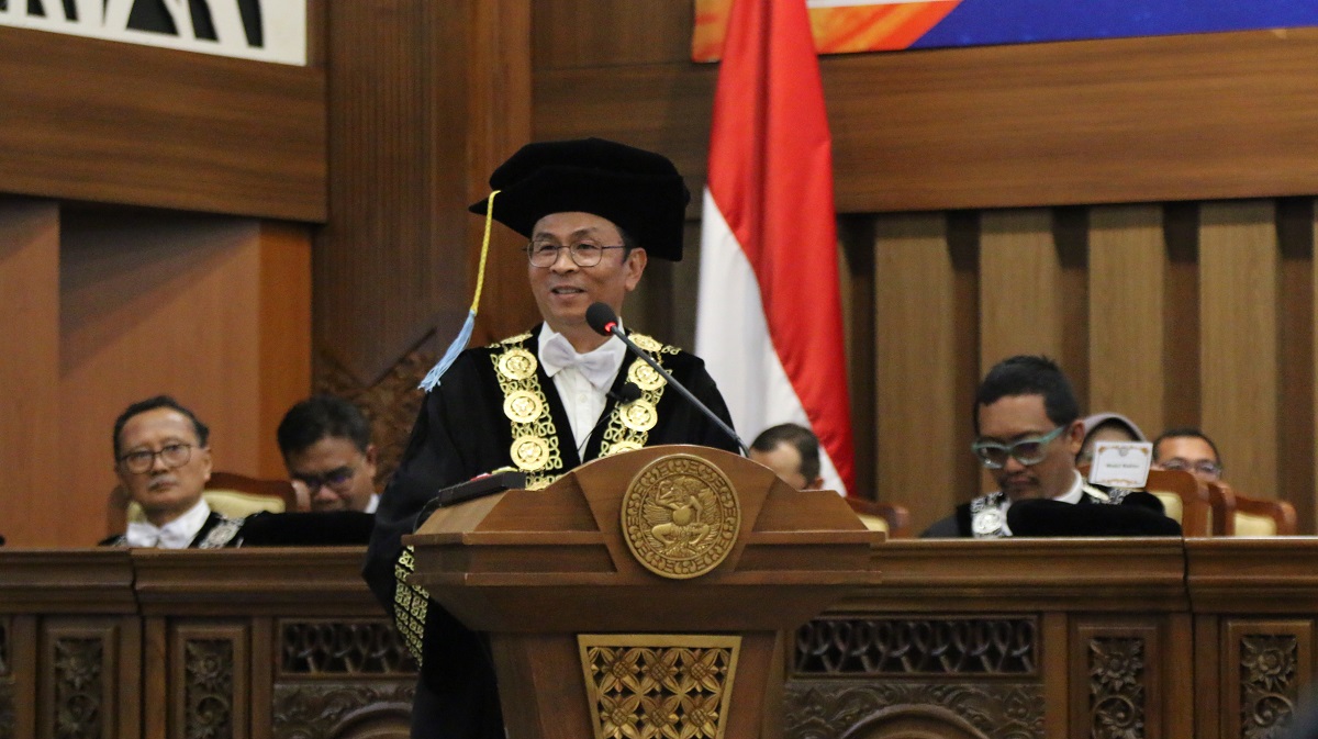 Estafet Kepemimpinan Rektor Unair Baru, Prof Madyan Bawa Misi Unair Berdampak