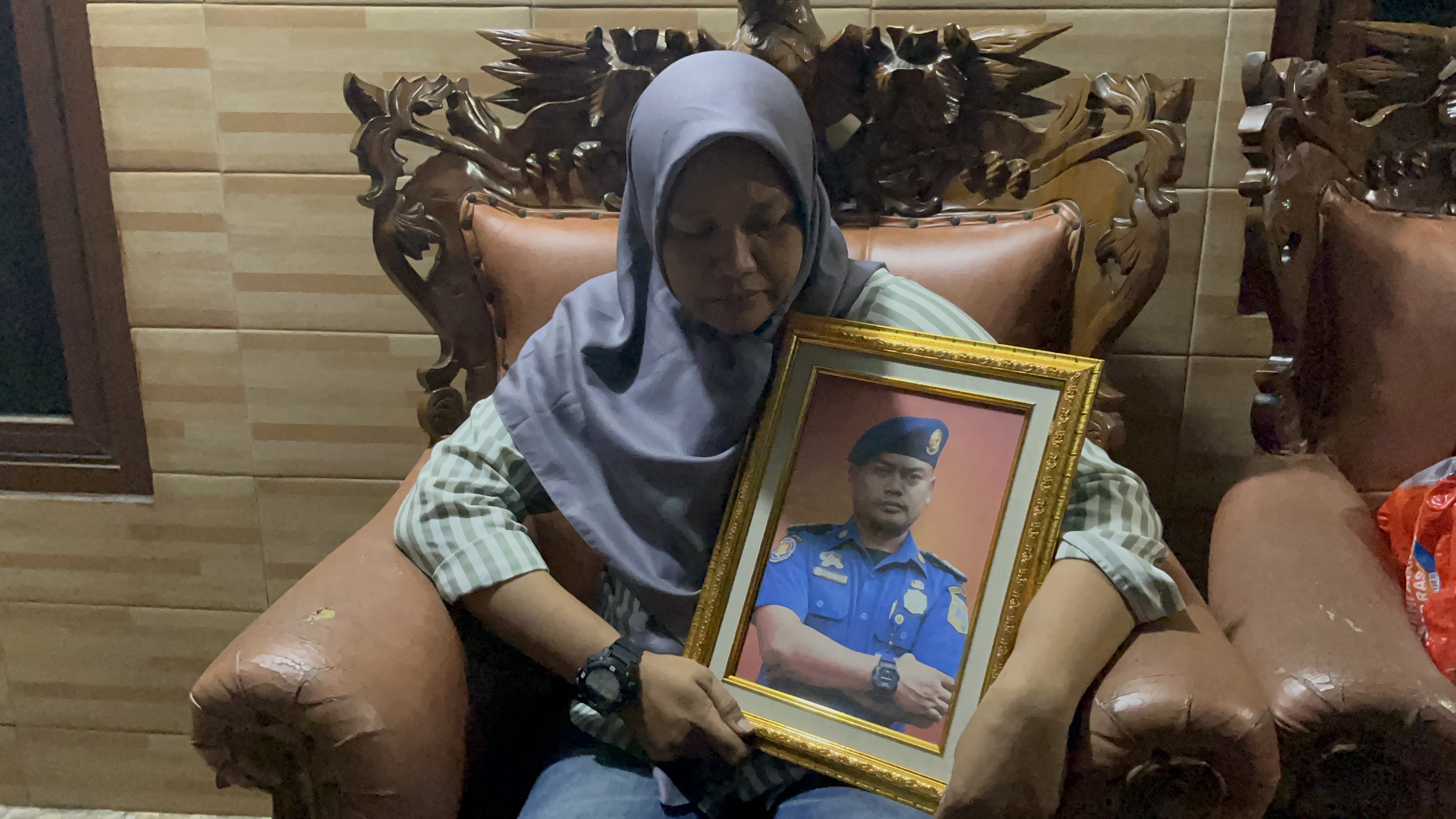 Istri Damkar Tak Sadari Perubahan Sikap Suami Sebelum Meninggal Bertugas