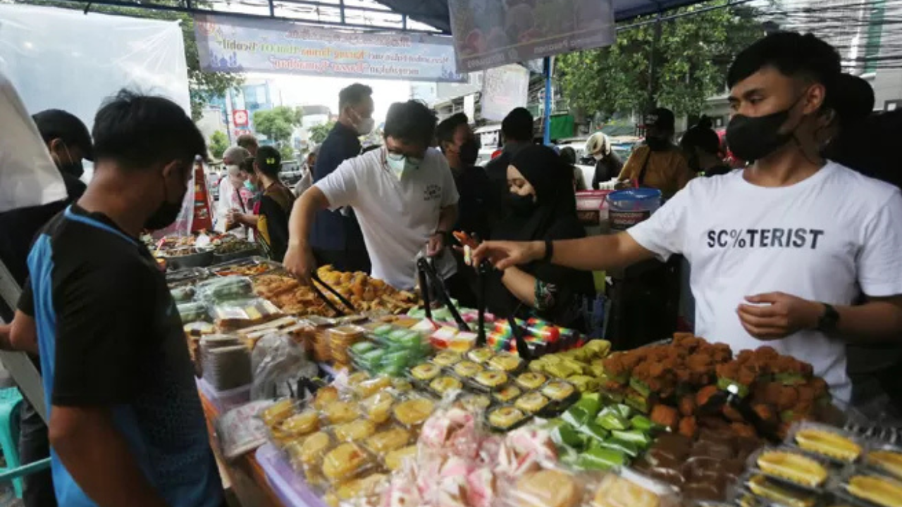 7 Tempat Berburu Takjil di Jakarta Selatan Enak dan Harga Terjangkau, Gak Bikin Dompet Boros!