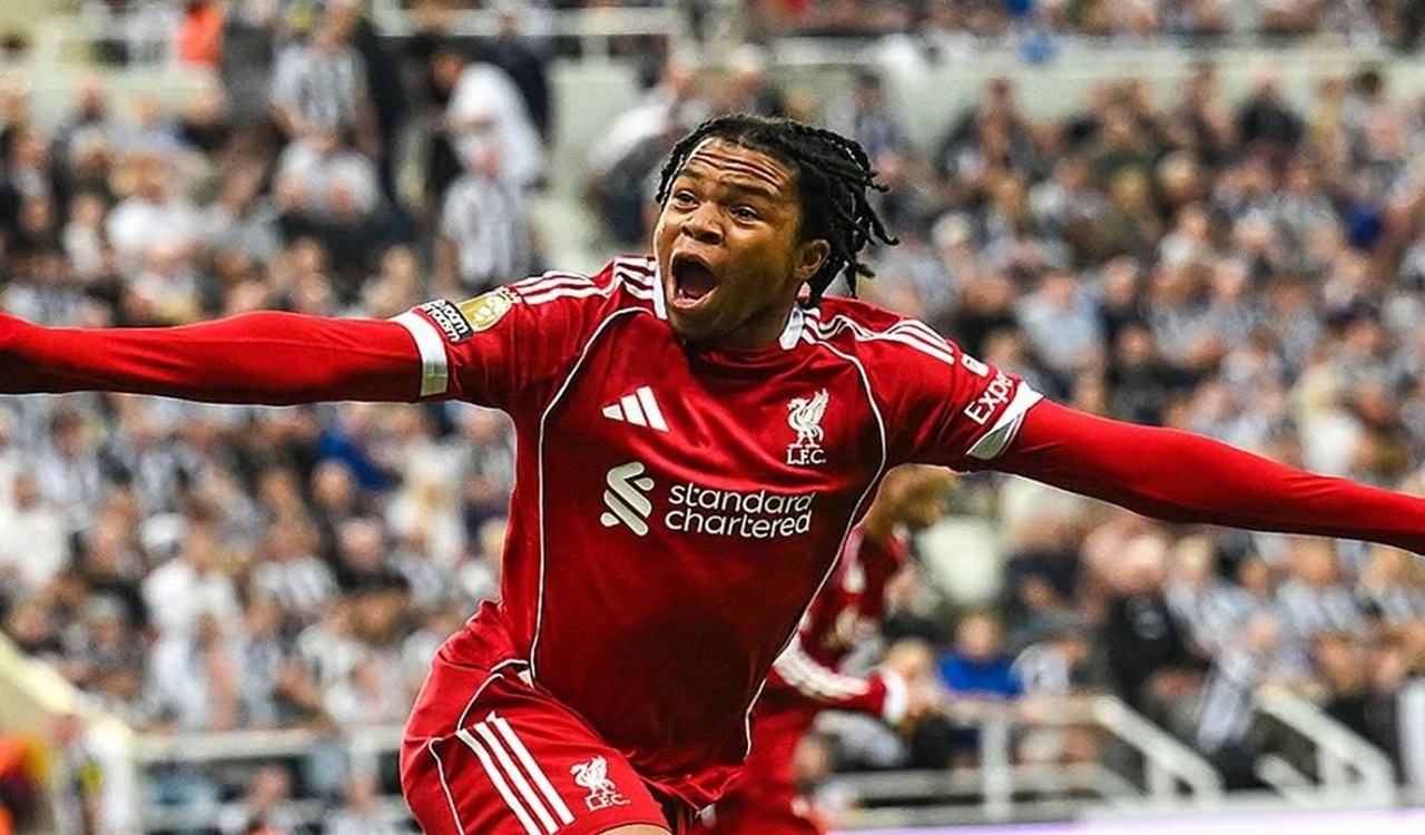 Kisah Rio Ngumoha, Bocah 16 Tahun dengan Gaji Rp25 Juta per Bulan Jadi Pahlawan Liverpool