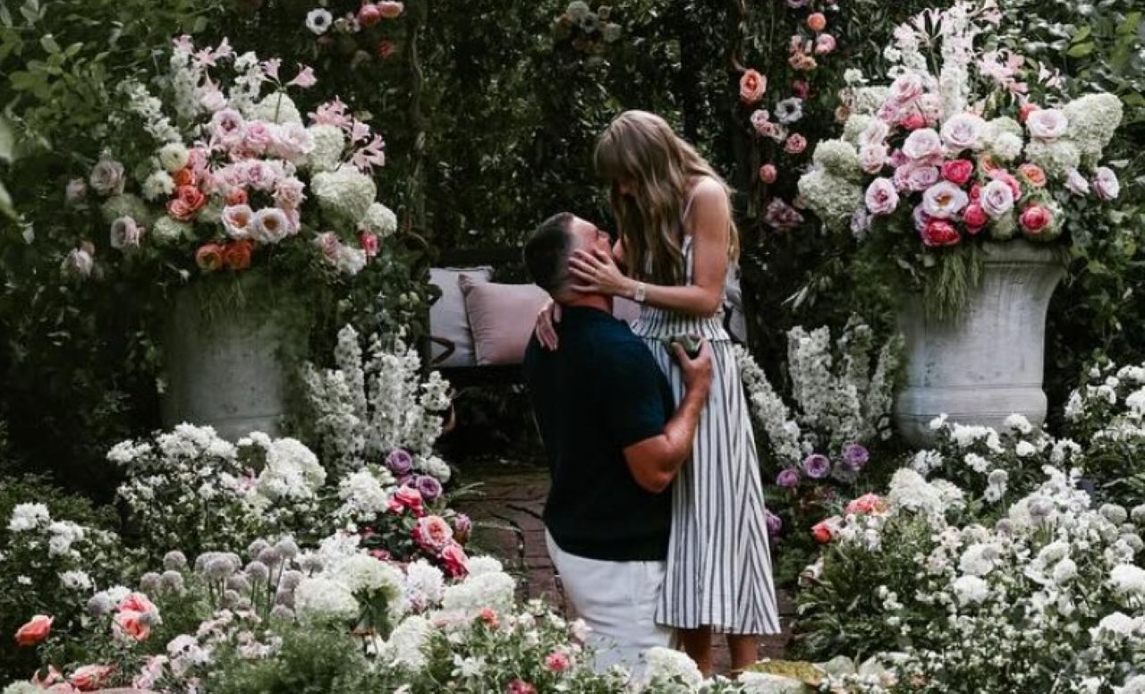Travis Kelce Lamar Taylor Swift Maju 2 Minggu dari Rencana, Ini Sebabnya