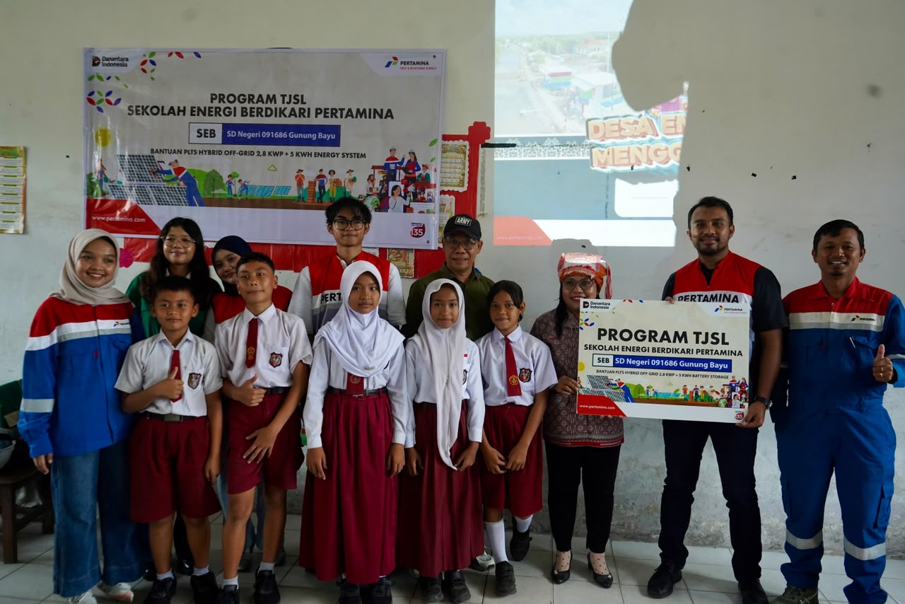 Pertamina NRE Hadirkan Energi Surya dan Air Bersih di SD Gunung Bayu Simalungun