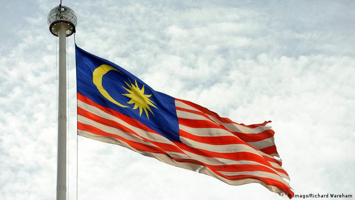 Malaysia Bakal Cabut Aturan Wajib Masker Mulai 1 Mei 2022