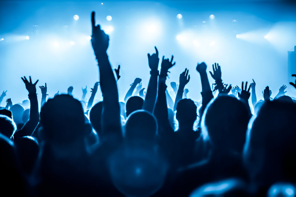10 Starter Pack Konser yang Wajib Dibawa Agar Momen Makin Maksimal