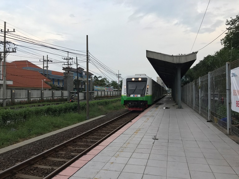 Dulu Mengandalkan Komuter Su-Si, Kini KRD