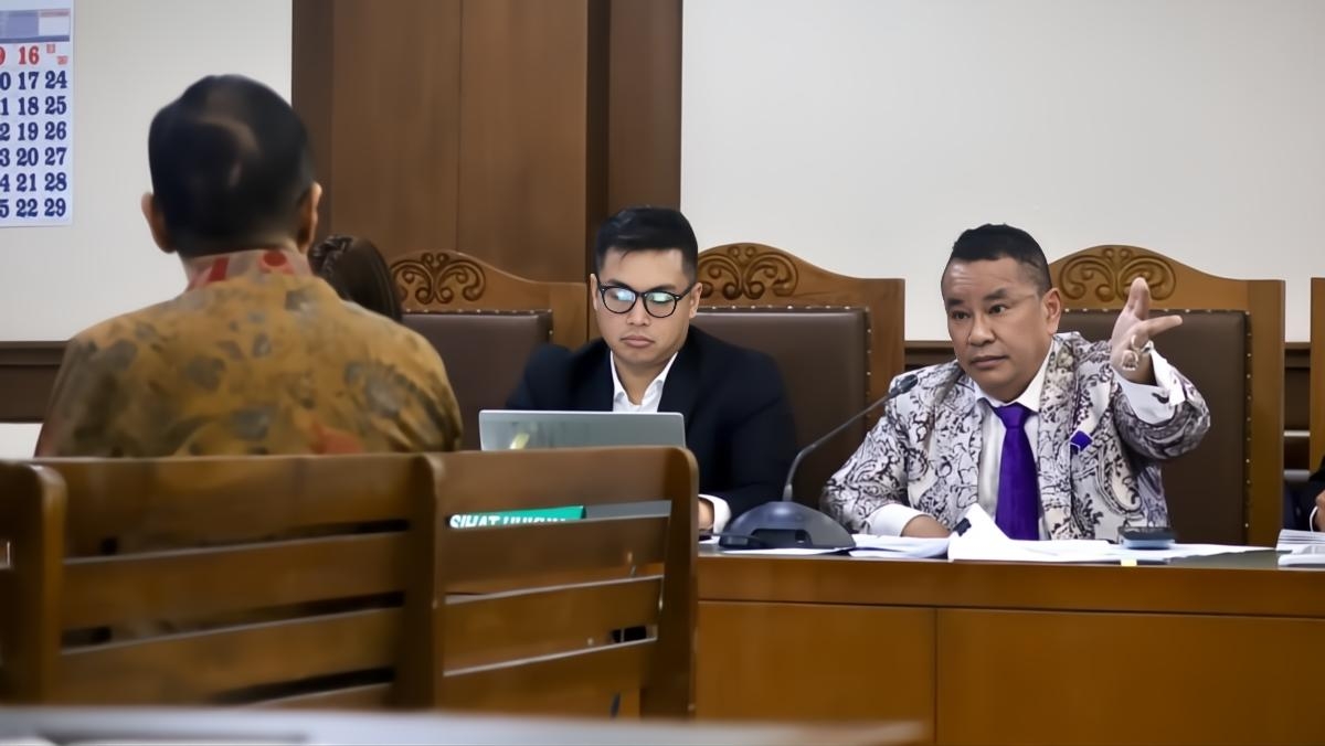 Hotman Cecar Saksi Ahli CMNP Soal Dokumen NCD: Untungkan MNC!
