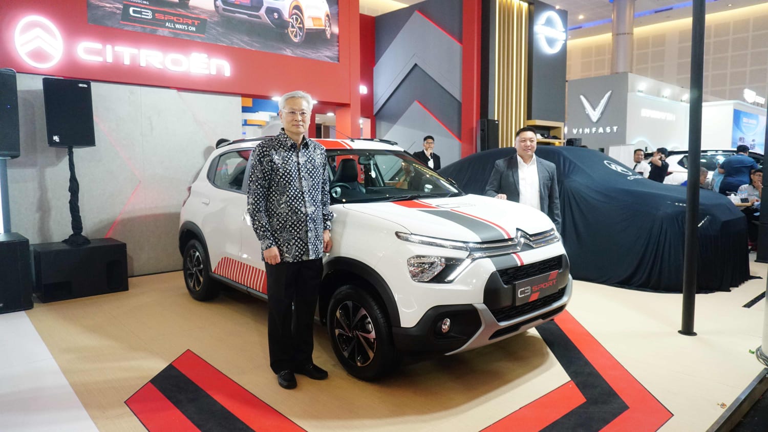 GIIAS Surabaya 2025, Citroen Hadirkan Basalt Dark Edition dan C3 Sport