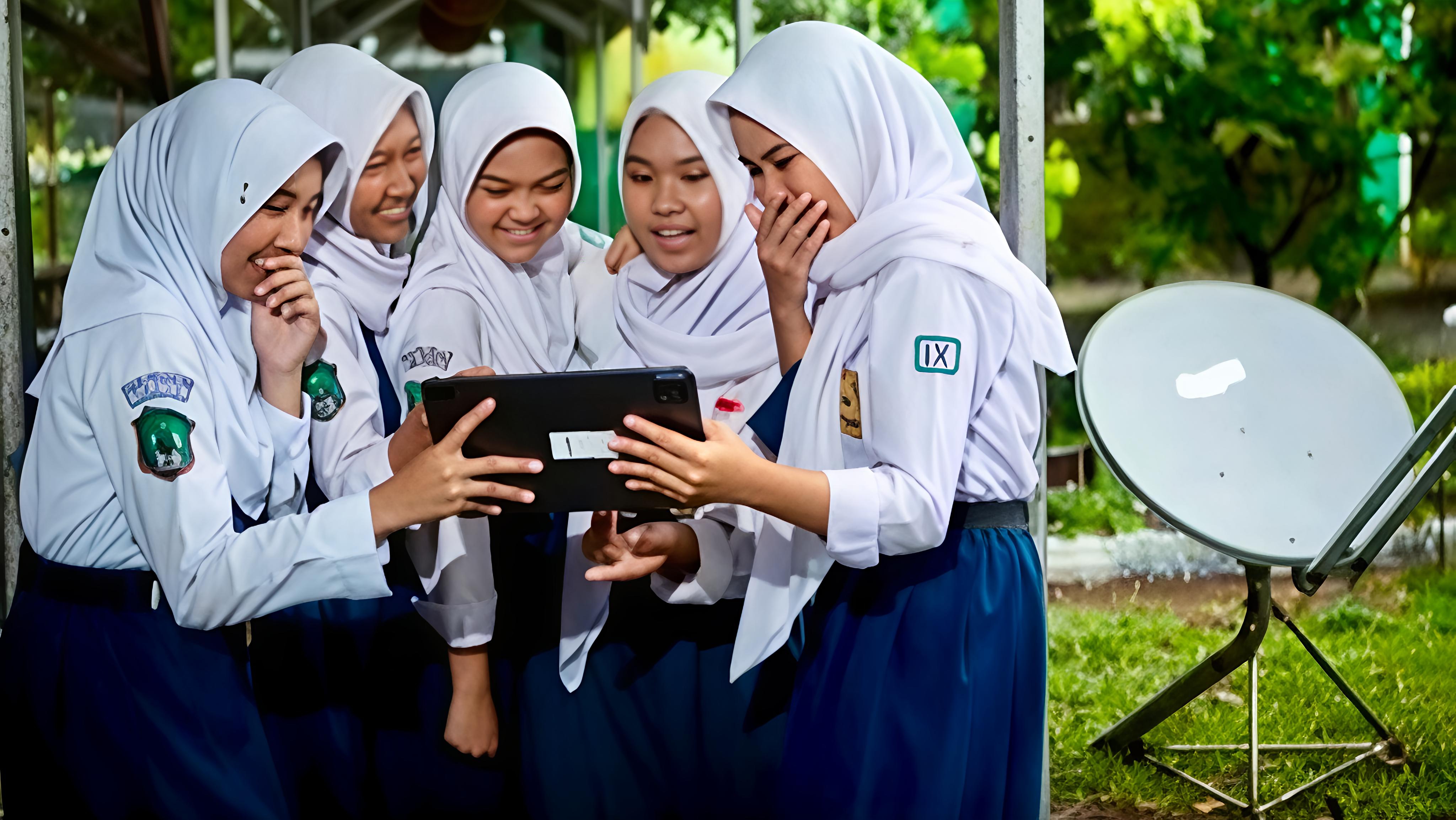 Telkomsat Kembangkan Layanan Internet Merah Putih, Jangkau Daerah 3T