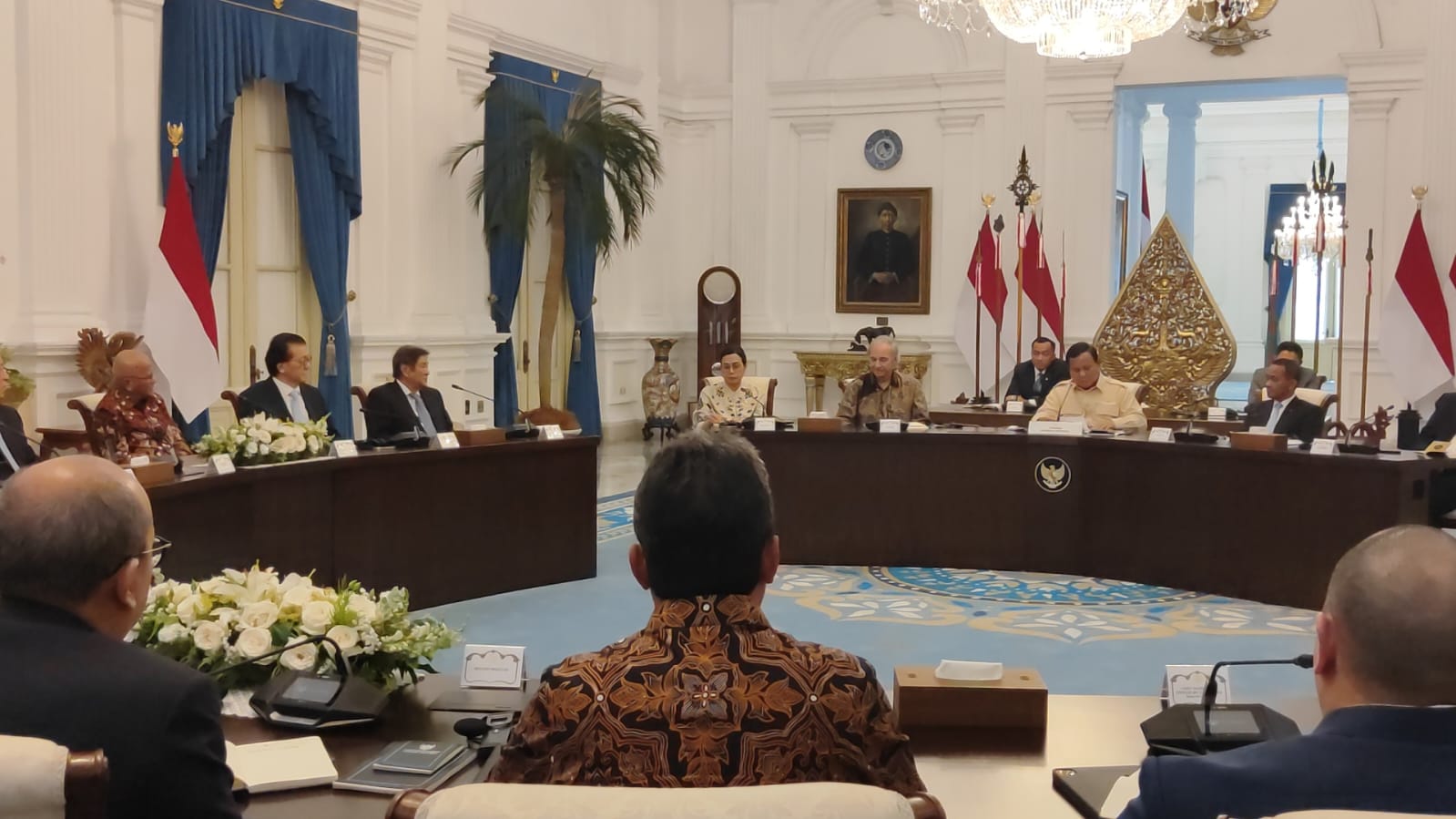 Prabowo Anugerahkan Miliarder asal Amerika Ray Dalio Bintang Tanda Jasa Utama