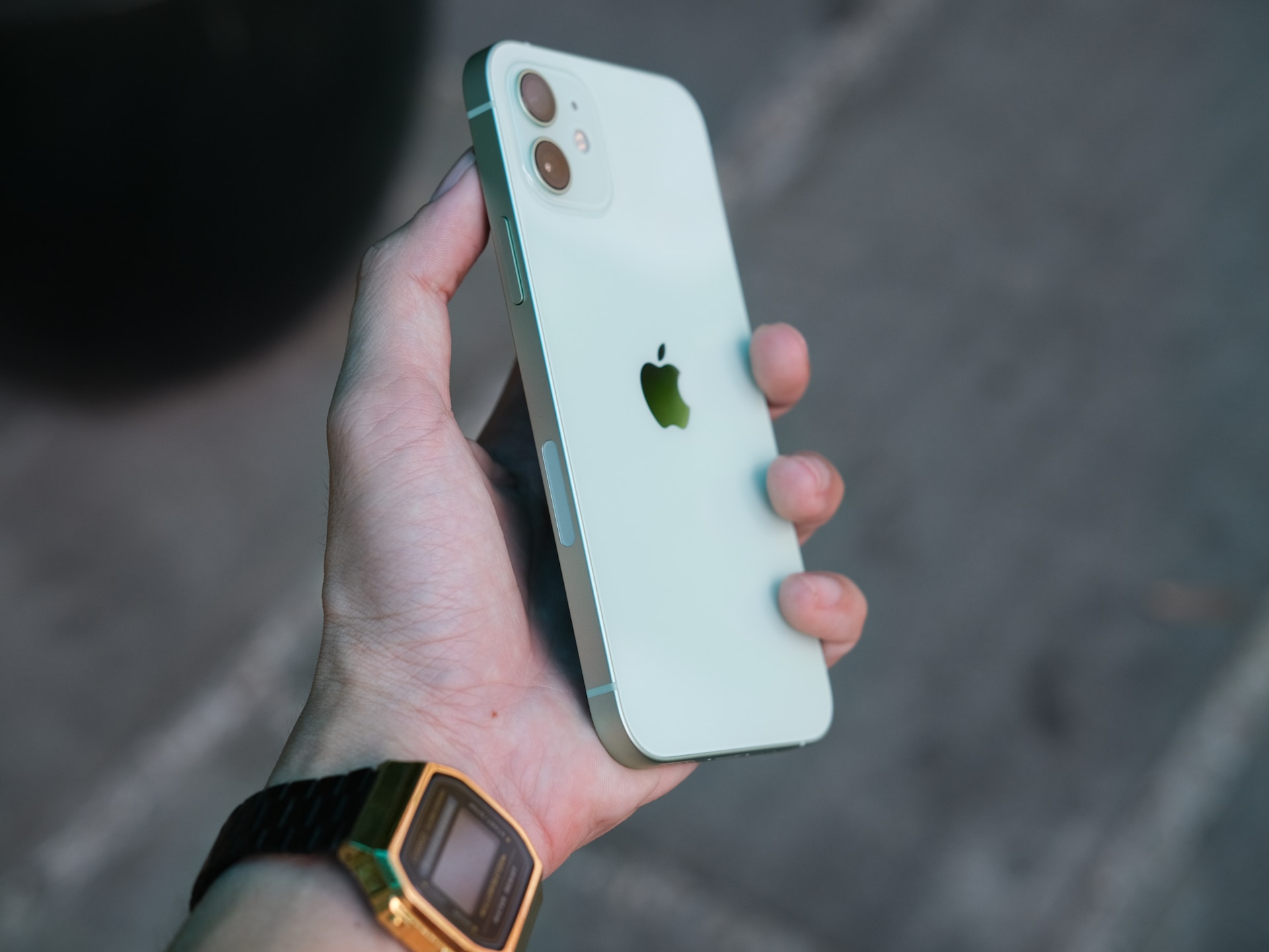 Apple Klaim Fitur Terbaru iOS 17 Mampu Cegah Orang Lain Kirim Foto atau Video Tak Senonoh