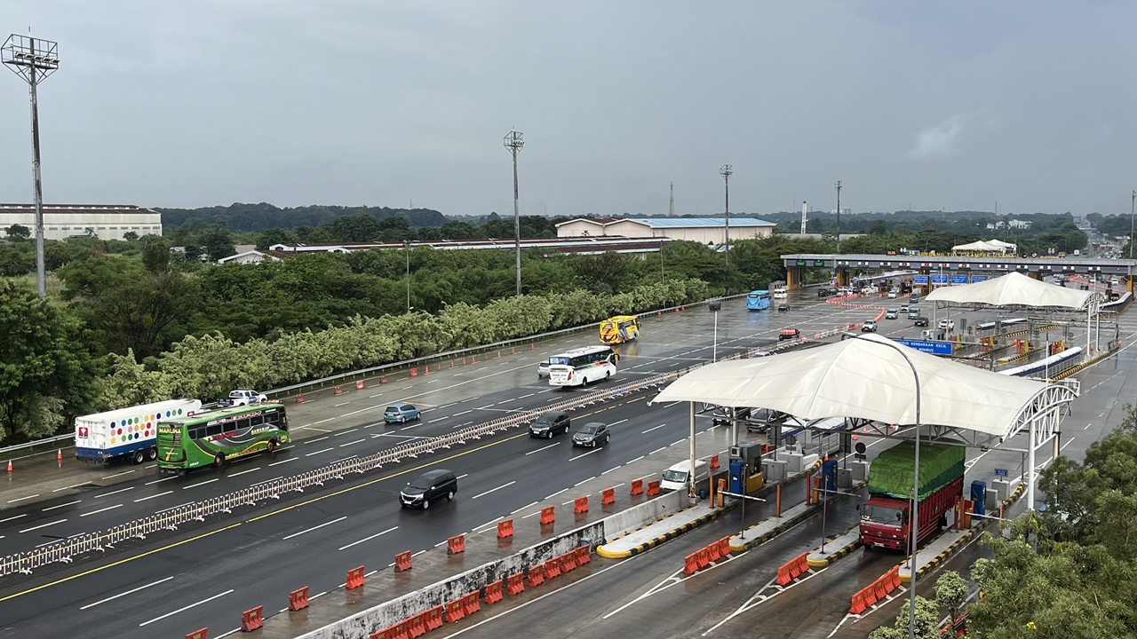 Lonjakan 141 Persen, Arus Balik di Cikampek Utama Tetap Lancar