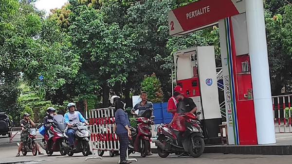 Uhuy! Harga BBM Ada yang Turun Rp 2.350/Liter, Cek Harga Pertalite-Shell Super di SPBU RI Hingga Hari Ini