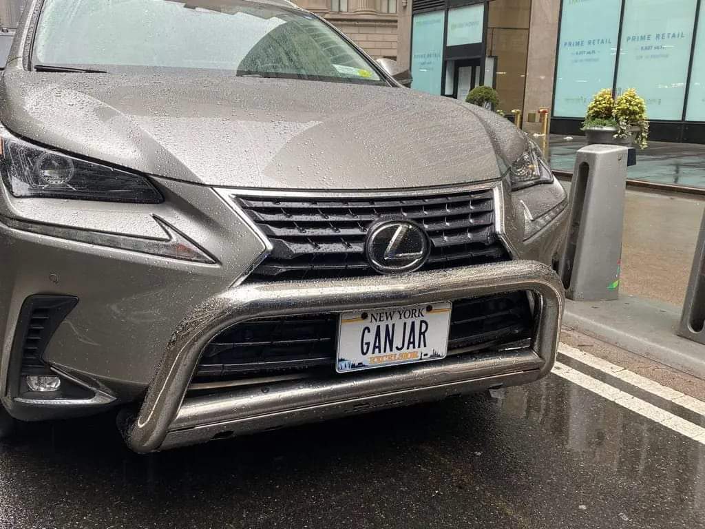 Viral Mobil Lexus Berpelat Tulisan 'Ganjar' Keliling New York, Ini Faktanya