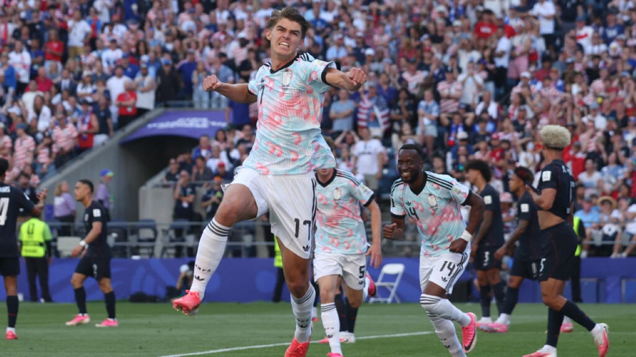 Atalanta Siap Lepas Charles De Ketelaere, Bayern Munchen dan PSG Siaga