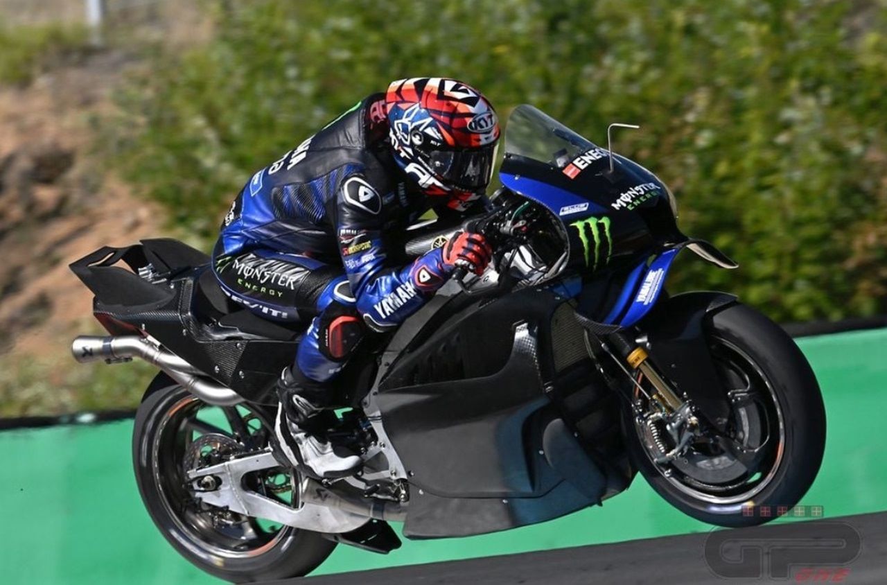 Andrea Dovizioso Tes Yamaha V4, Ini Bocoran Teknologinya!