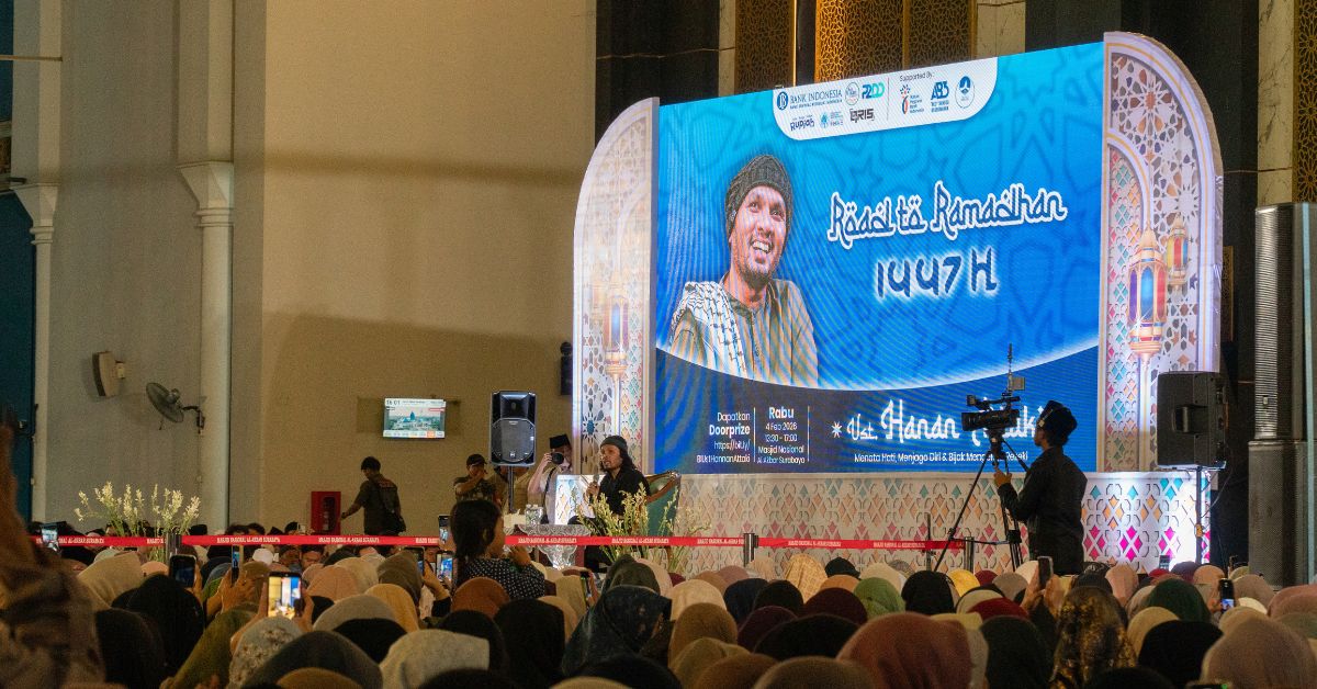 Sambut Ramadan dengan Takwa, Hannan Attaki Ingatkan Umat di Surabaya pada Jalur Langit