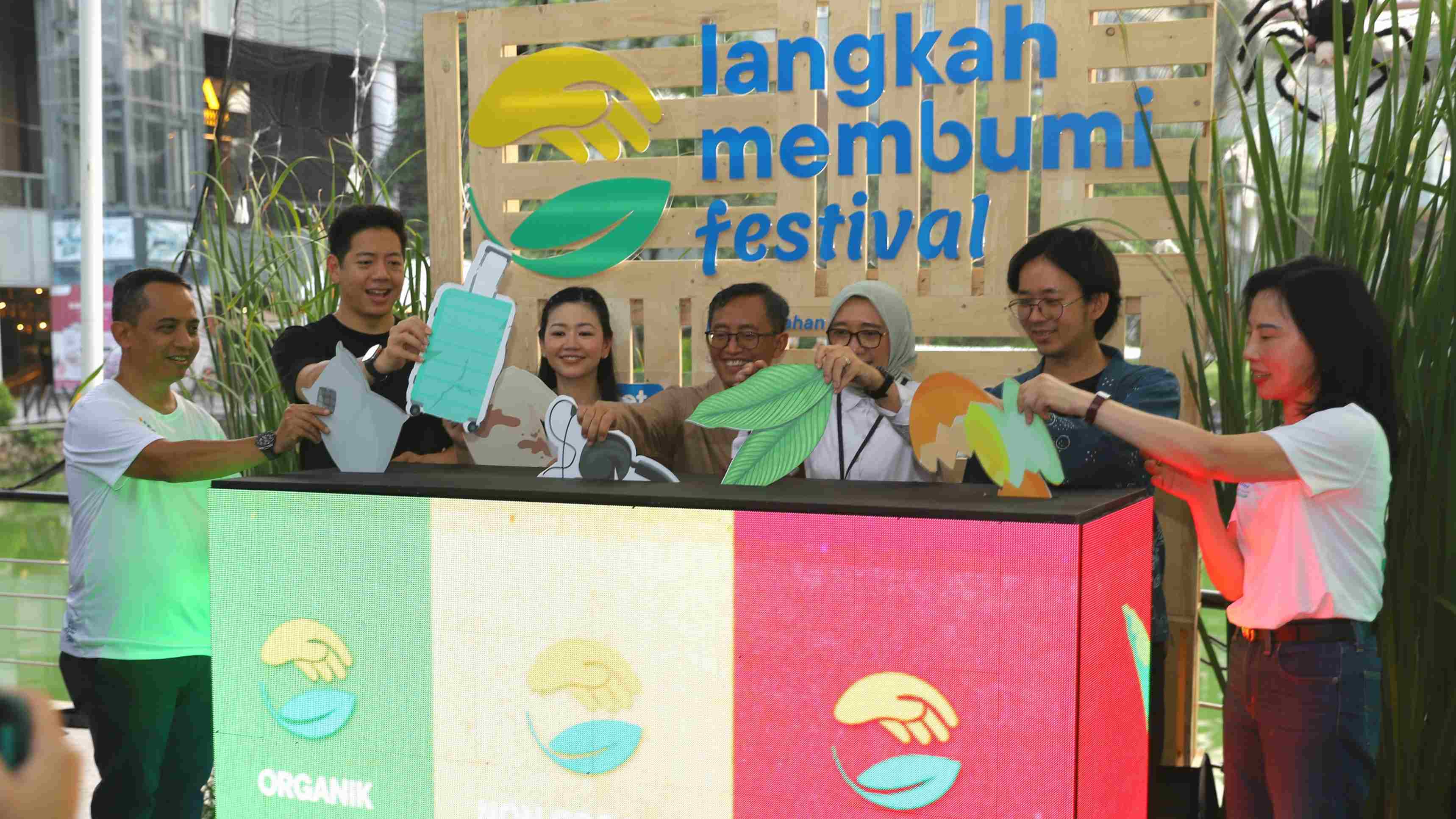 Cara Blibli Tiket Jaga Iklim Lewat Langkah Membumi Festival 2024: Menjaga Bumi dengan Kolaboraksi