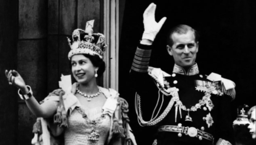 Pemimpin Monarki Terlama Dalam Sejarah Bukan Elizabeth II