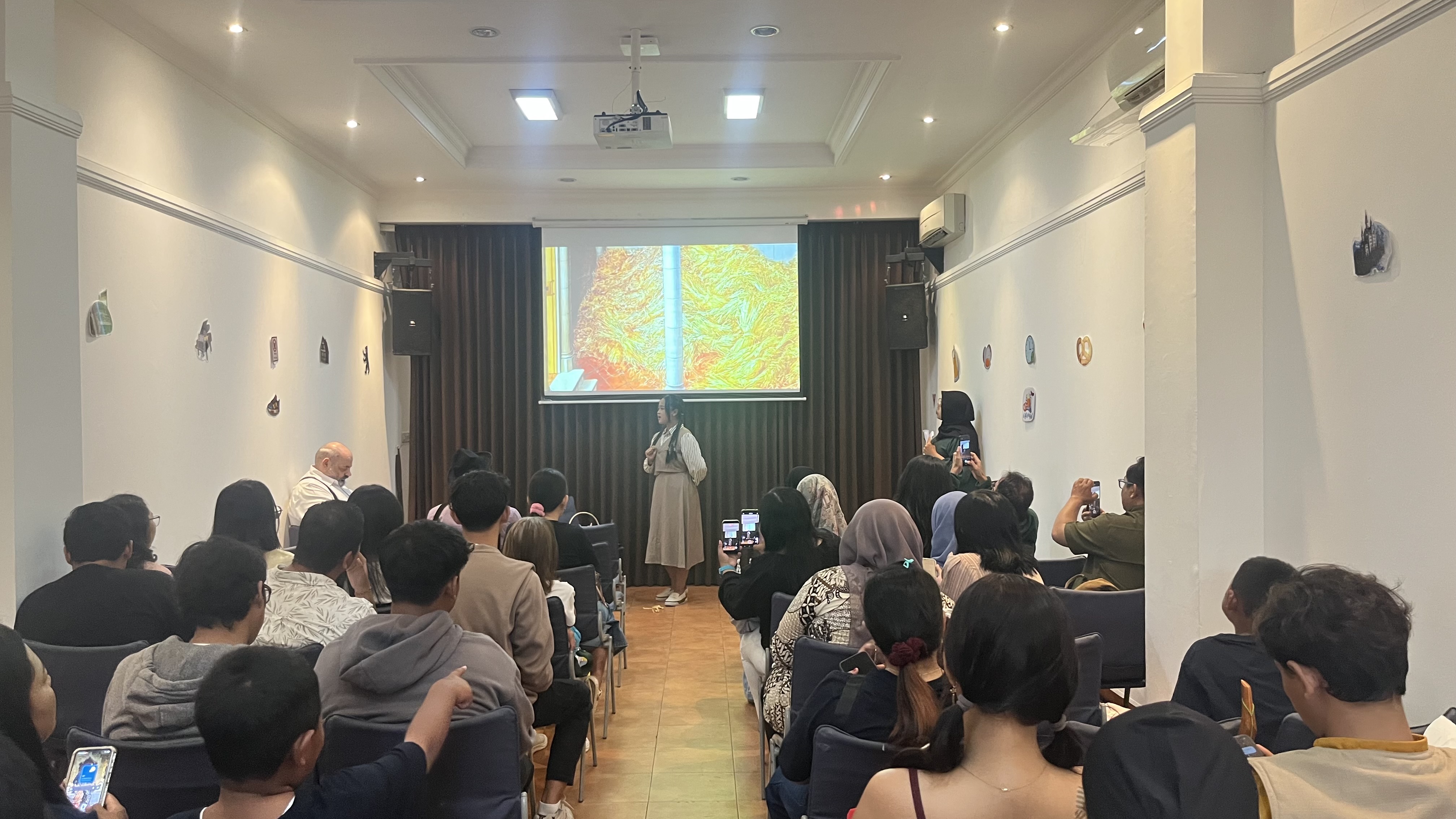 Open House Wisma Jerman, 50 Peserta Unjuk Kemampuan Mendongeng