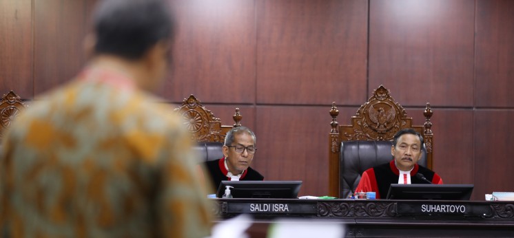 Geger UU Cipta Kerja Digugat di MK, Buruh Terancam PHK hingga PSN Rempang Eco City Dituding Bikin Warga Menderita