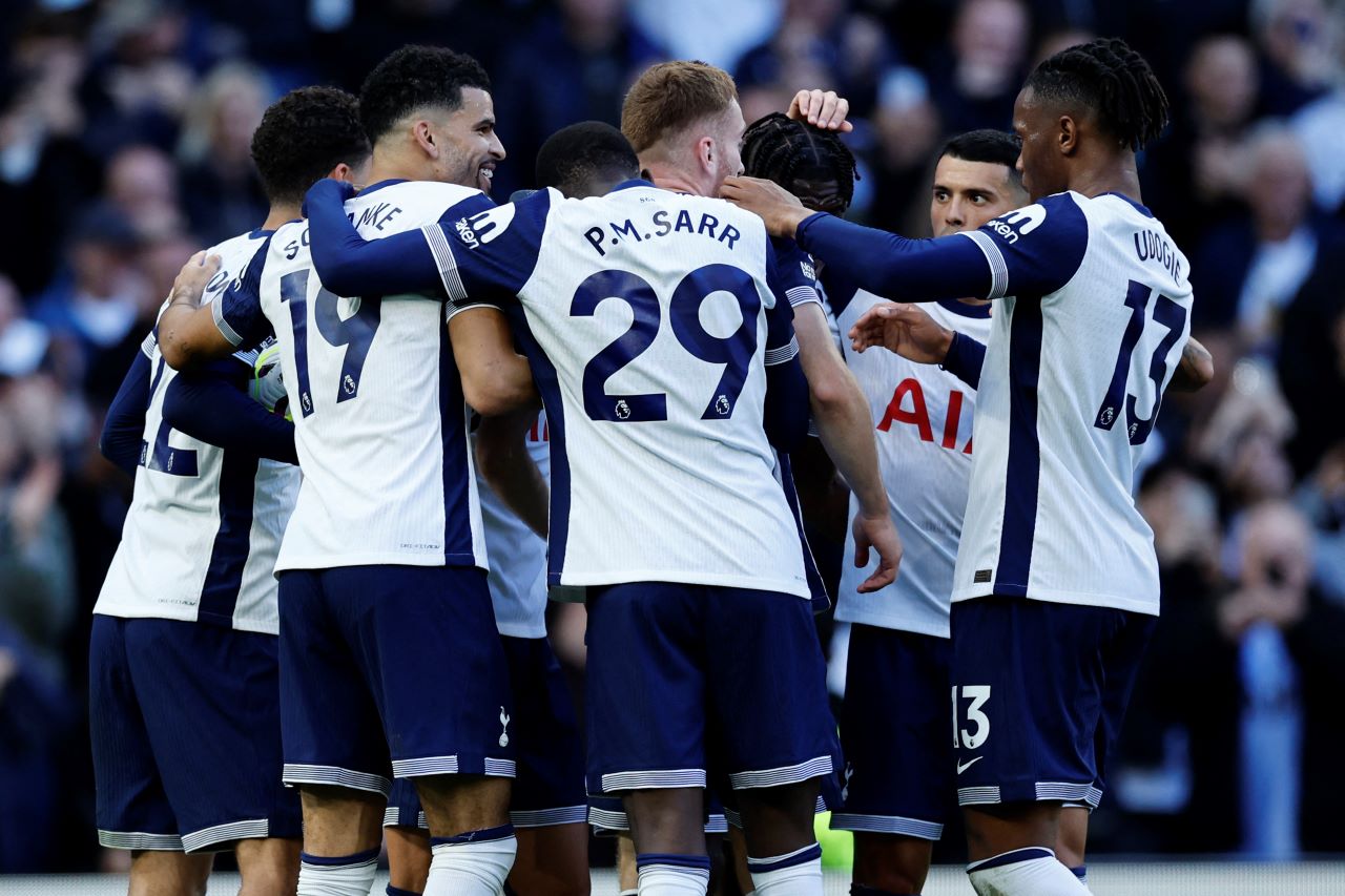 Tottenham vs West Ham 4-1: Spurs Berpesta di Kandang Sendiri 