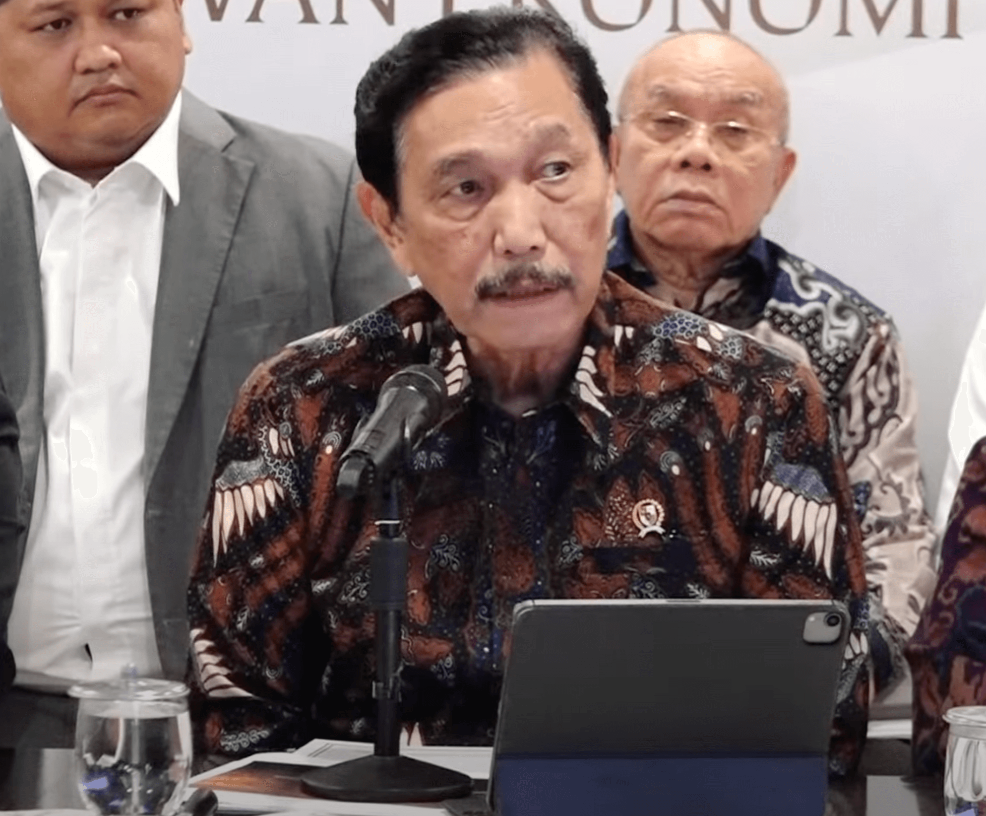 DEN Perkenalkan Proyek Digital Pemerintahan, Luhut Optimistis Setoran Pajak RI Bisa Tambah Rp 1.200 Triliun 