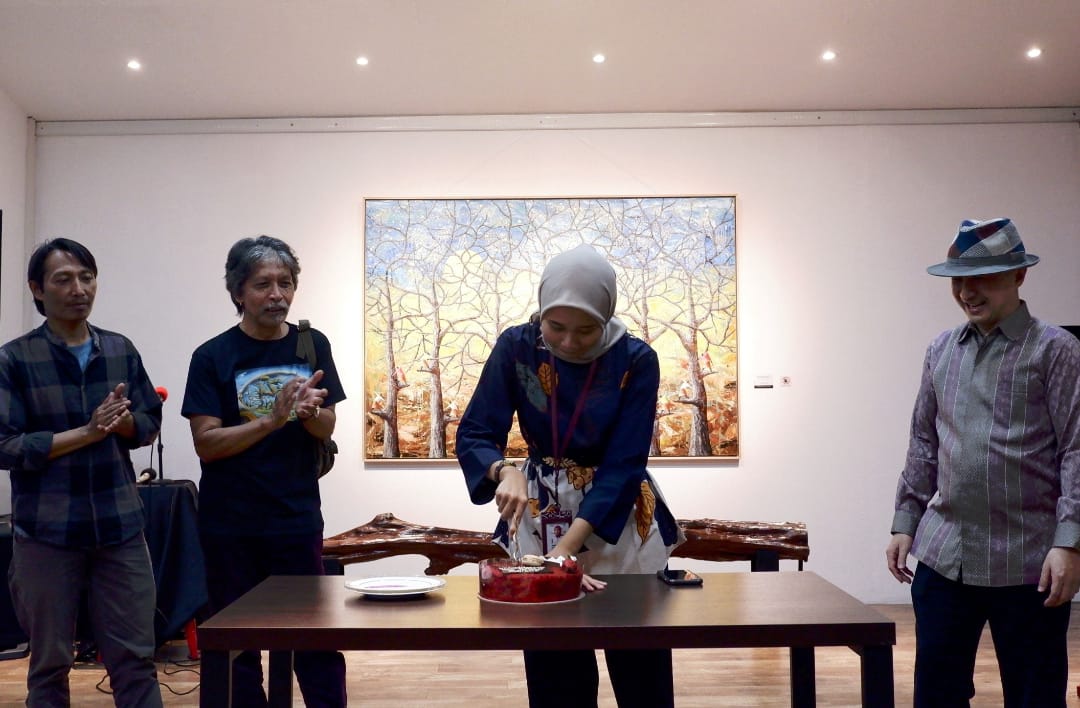 13 Perupa dalam Diversity Maknai Pameran ke-12 di Hari Jadi Teh Villa Gallery yang Ke-2