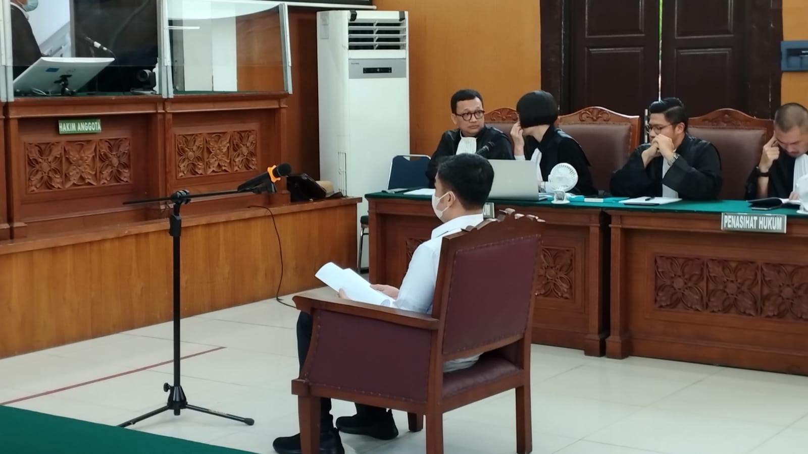 Nota Pembelaan, Arif Rachman Arifin Selalu Doakan Ibundanya