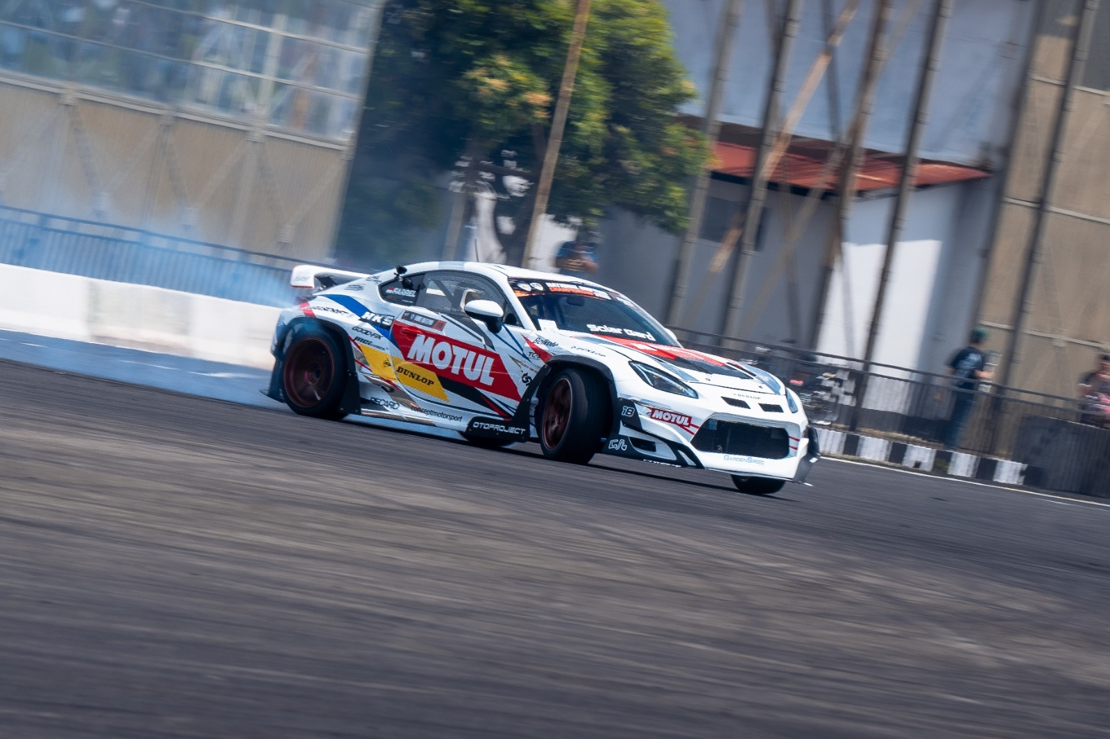 Aksi Gemilang Farrel Raffelyno Warnai Kerja Sama DUNLOP Indonesia dengan Garasi Drift Team