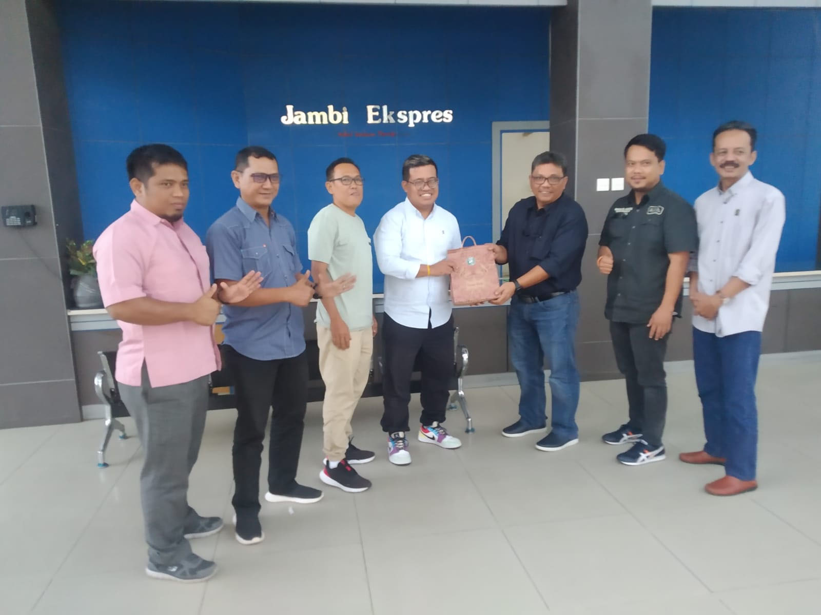 Team dari PTPN 6 Kunjungi Jambi Ekspres