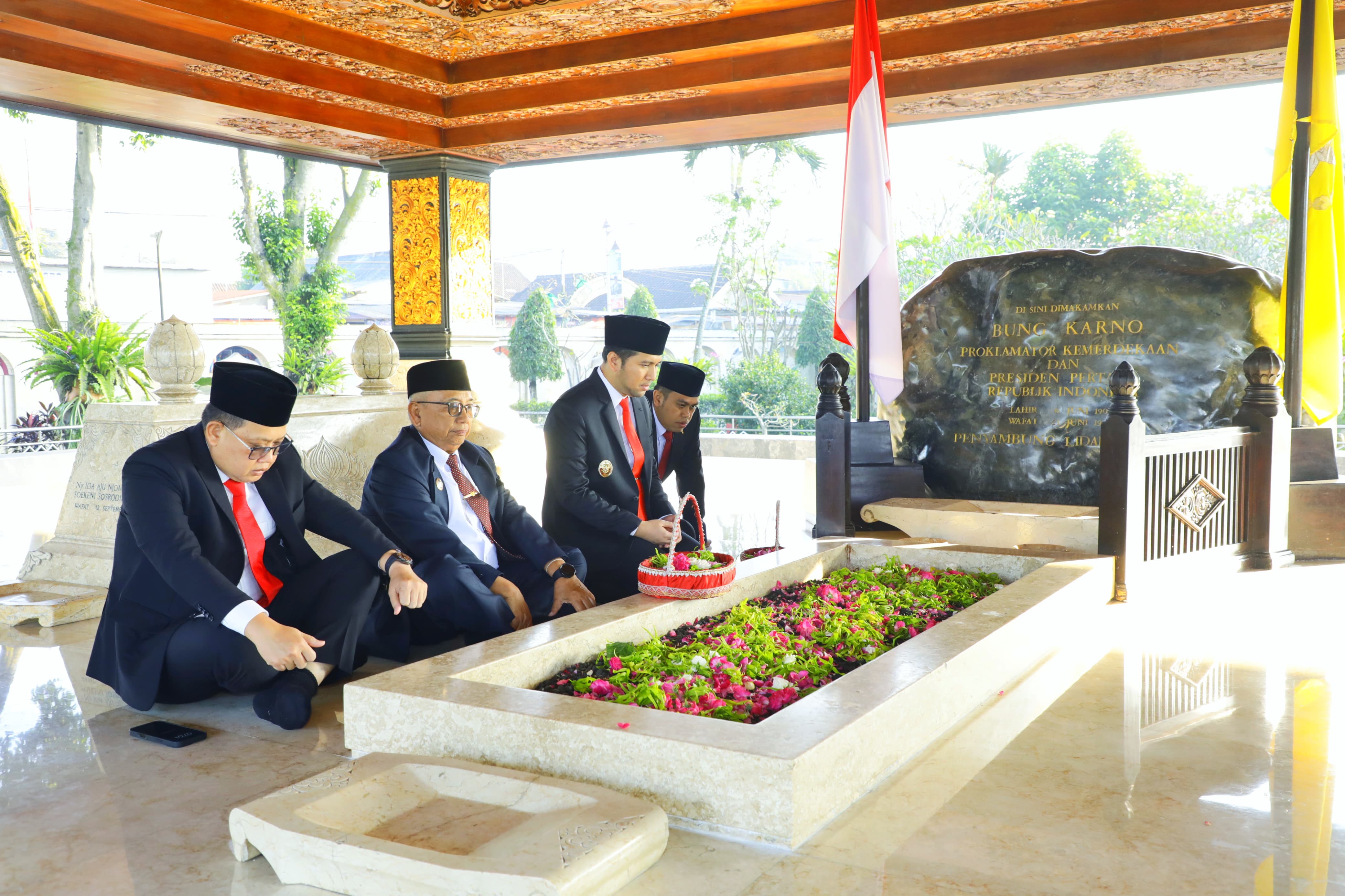 Emil Dardak Pimpin Upacara Hari Lahir Pancasila, Ajak Perkokoh Ideologi Pancasila