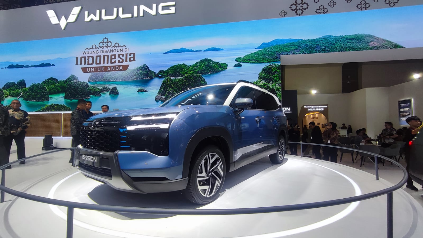 Wuling Eksion Tampil Perdana IIMS 2026, Hadir Varian EV dan PHEV