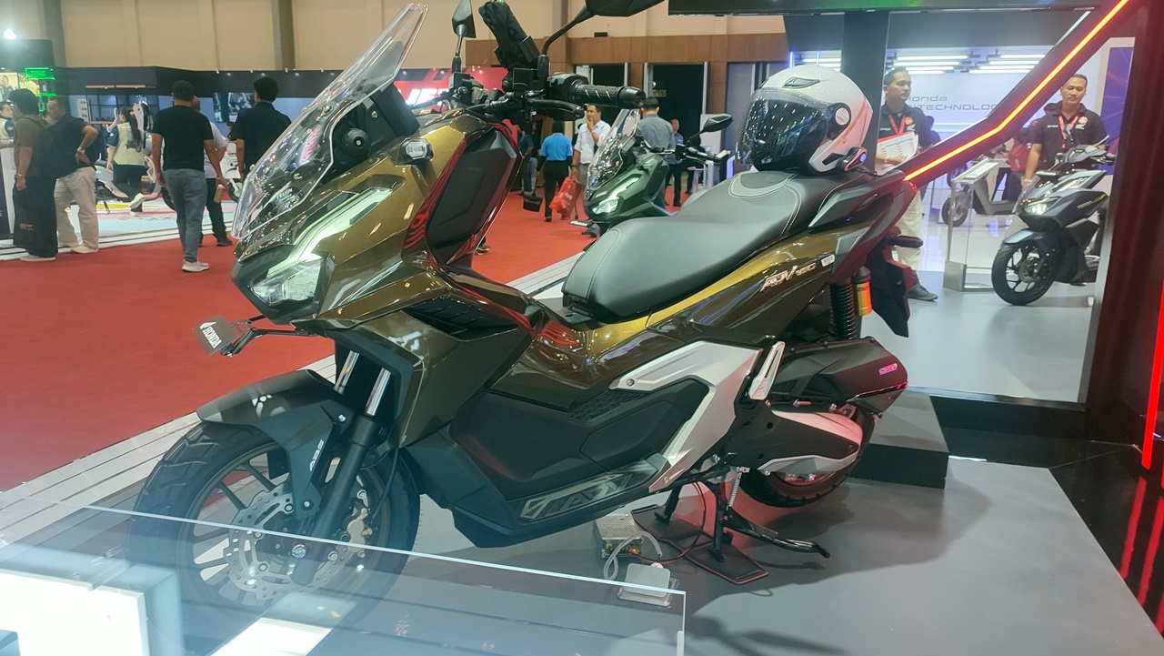 New Honda ADV160 Disambut Antusias, Jadi Sorotan Booth AHM di IMOS 2025