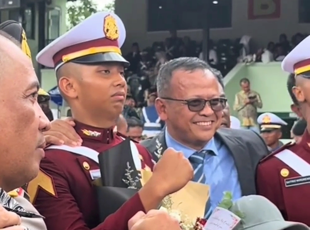 Terciduk Hadiri Wisuda Taruna dan Berfoto dengan Anak Ferdy Sambo di Magelang, Edhy Prabowo Ternyata Sudah Bebas Bersyarat Sejak Agustus 2023