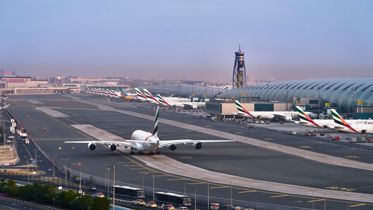 AS dan Israel Serang Iran, Bandara Internasional Dubai Tunda Seluruh Jadwal Penerbangan 