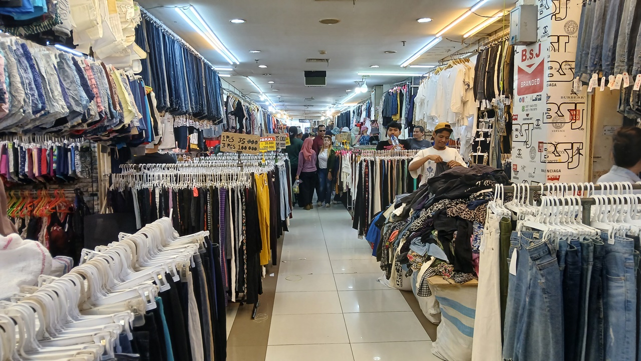 Jelang Ramadhan, Stok Kosong di Pasar Senen, Pedagang Thrifting Tuntut Janji Pemerintah