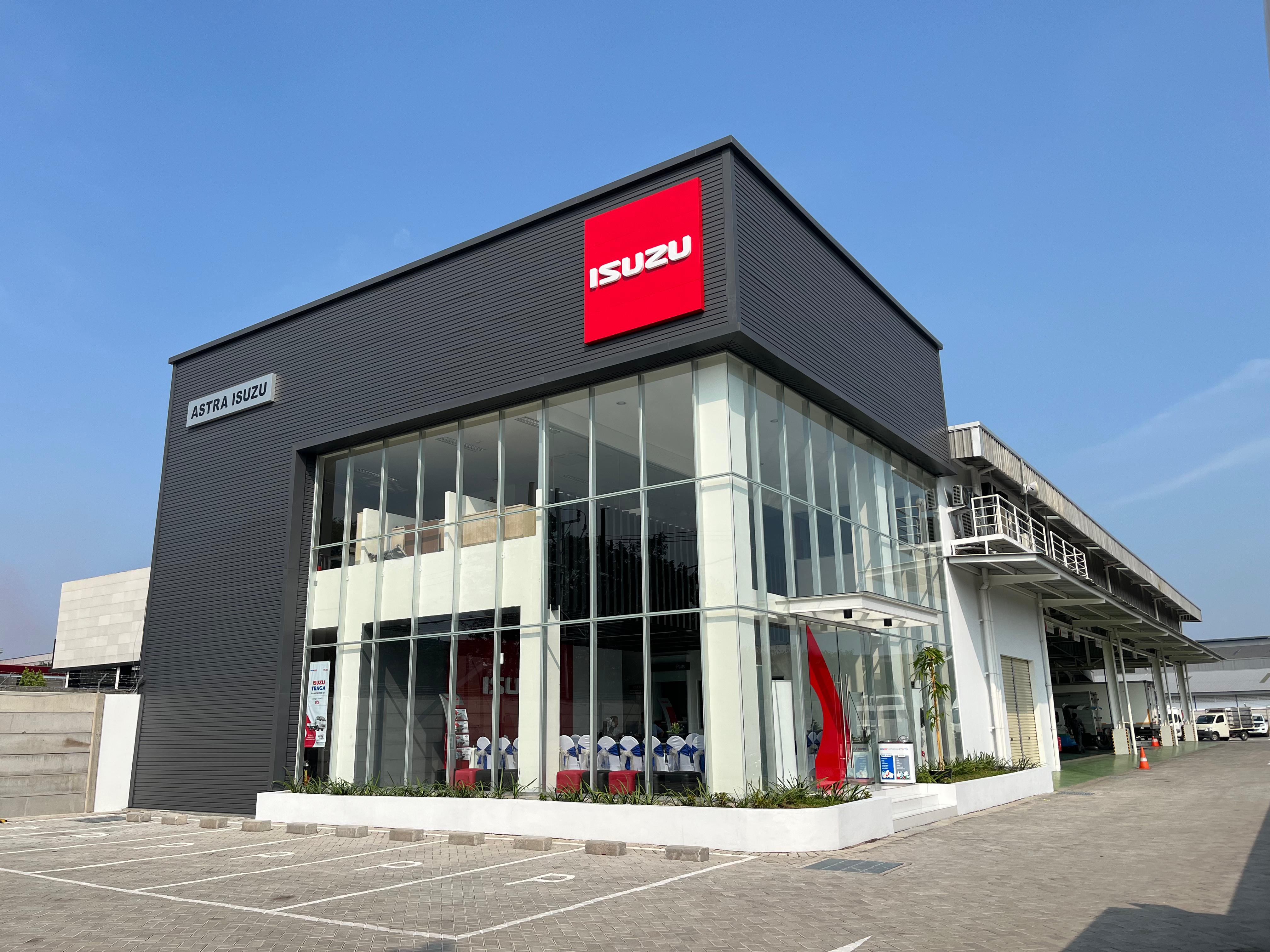 Isuzu Tambah Kekuatan! Astra Isuzu Margomulyo Resmi Dibuka