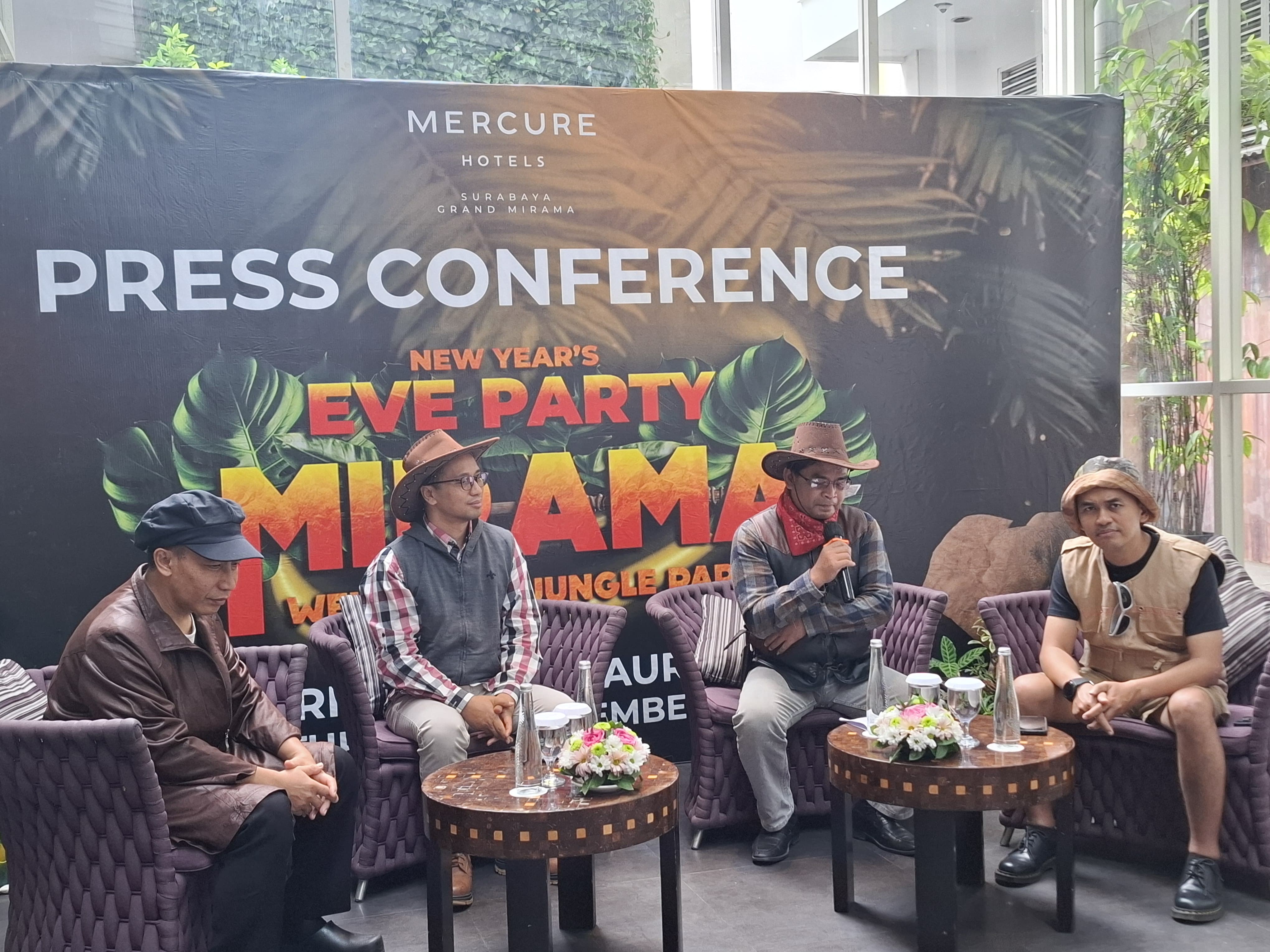 Mercure Surabaya Grand Mirama Gelar Pesta Tahun Baru Dengan Tema Petualangan Rimba