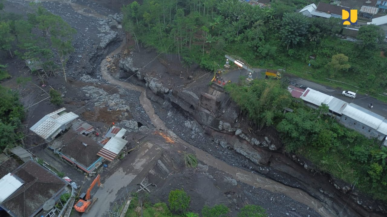 Diterjang Lahar Semeru, Butuh 4 Bulan Untuk Membangun Kembali Jembatan Kali Glidik II 