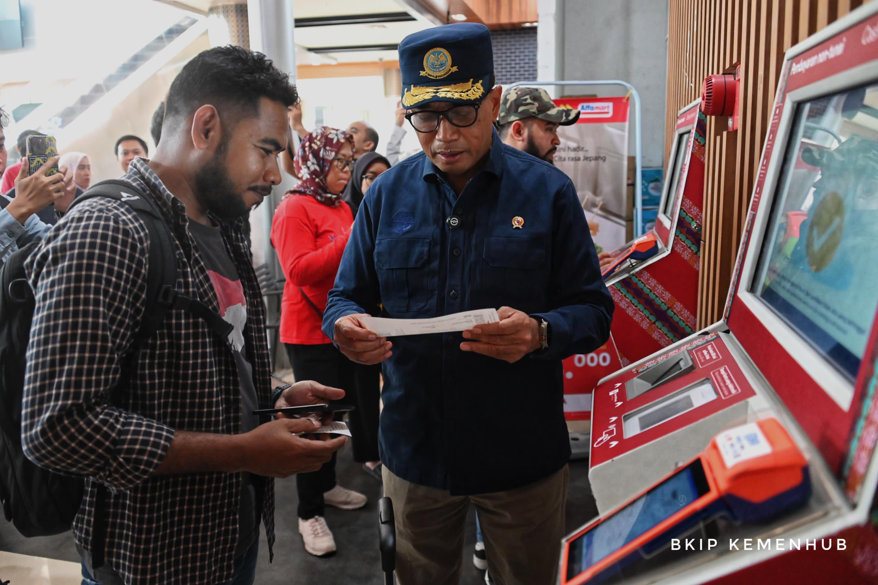 Menhub Pantik Masyarakat Gunakan Kereta Bandara Terintegrasi