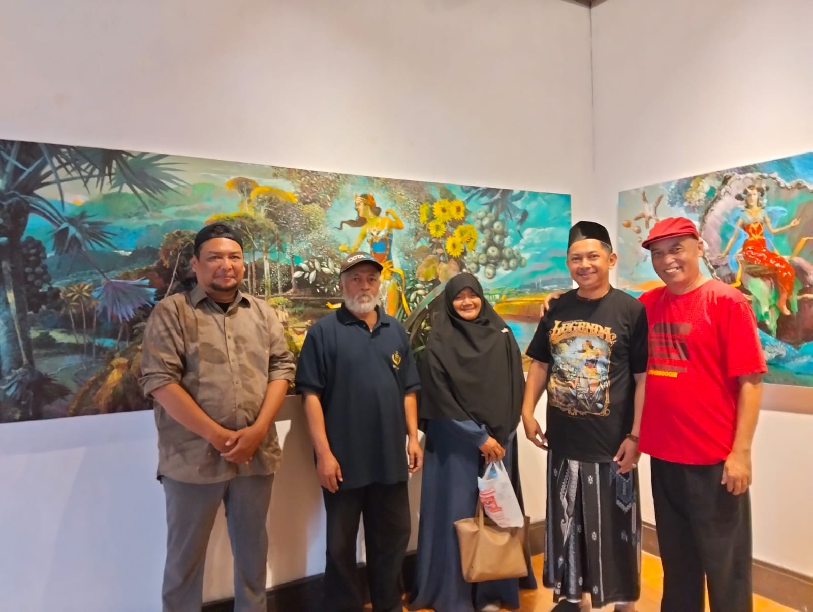 Pameran Sastra Rupa Slamet Henkus: Legenda Itu Hidup