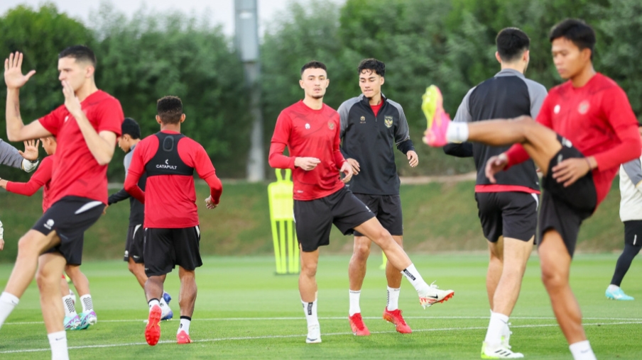 JRENG! Bung Harpa Bongkar Alasan Kluivert Coret Ivar Jenner & Marselino Ferdinan dari Skuad Garuda R4 Piala Dunia