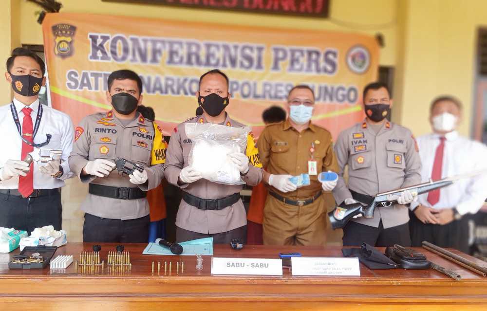 Polres Bungo Amankan 1,2 Kg Sabu, 3 Senjata Api dan 3 Tersangka