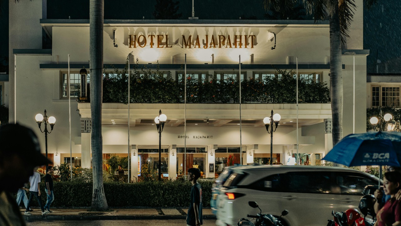 Long Weekend di Surabaya Saja? Ini 6 Hotel dengan Vibes Modern dan Elegan untuk Staycation